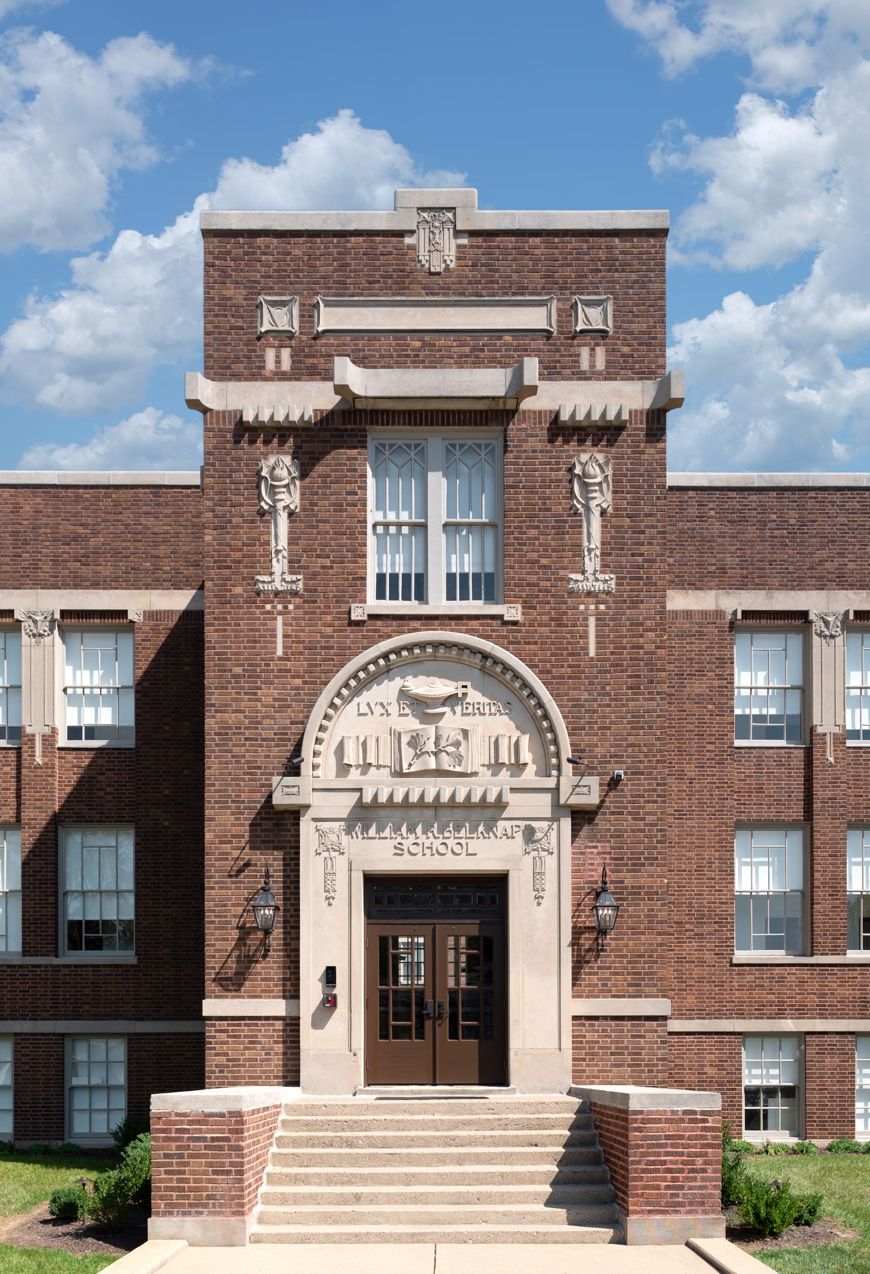 The Belknap — photograph 2 of 33
