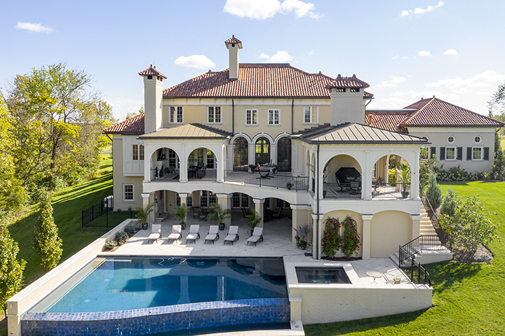Mediterranean Villa — photograph 5 of 21